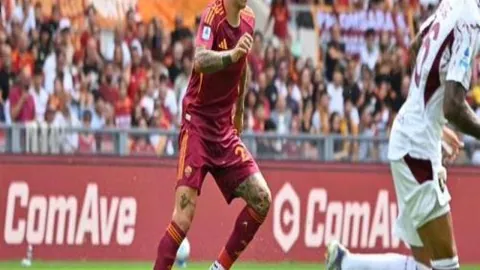 德约科维奇411胜创新高，央视体育捕捉网球传奇瞬间